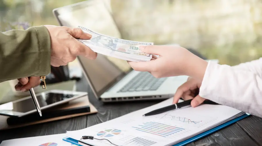Cómo enviar dinero a Colombia desde el exterior: Guía práctica para colombianos en el exterior